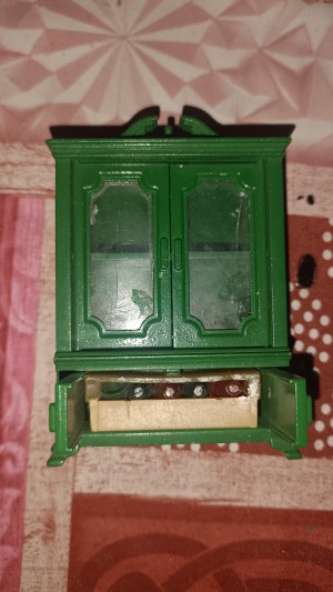 Ameublement vaisselier vert